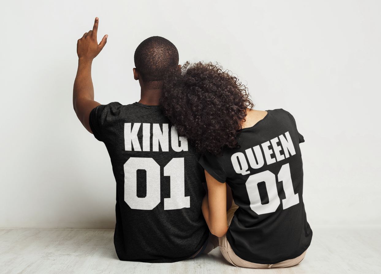 T-shirts blanc couple "King/Queen" - MCL Sérigraphie Image de t-shirts noir couple "King/Queen" - MCL Sérigraphie
