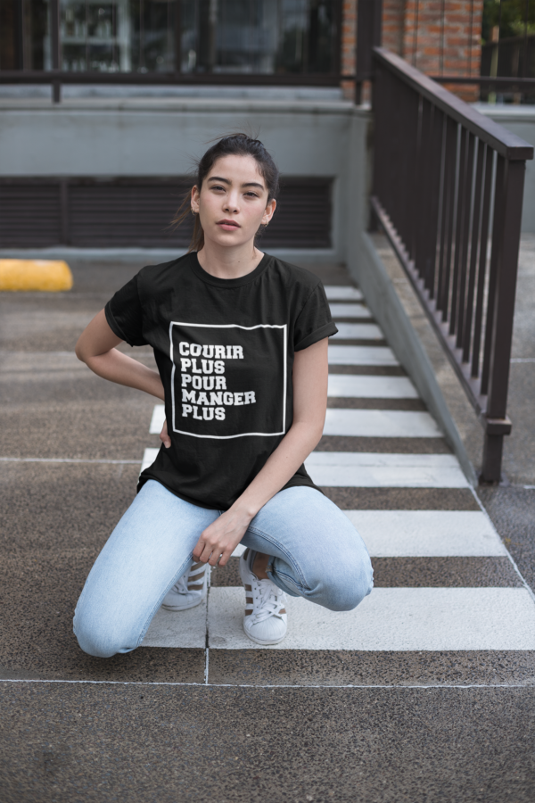 Image de t-shirt noir pour femme "Courir plus pour manger plus" - MCL Sérigraphie