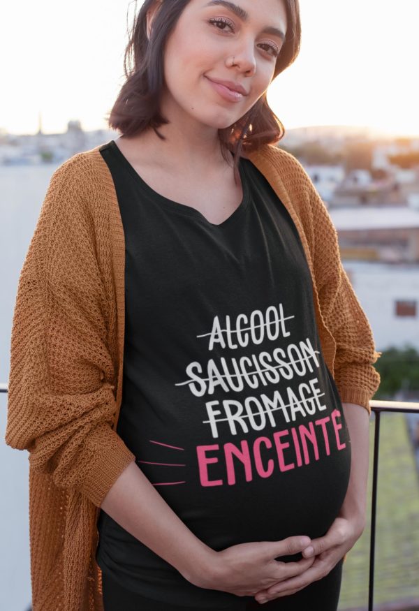 Image de t-shirt noir pour femme enceinte "Alcool, saucisson, formage, enceinte" - MCL Sérigraphie