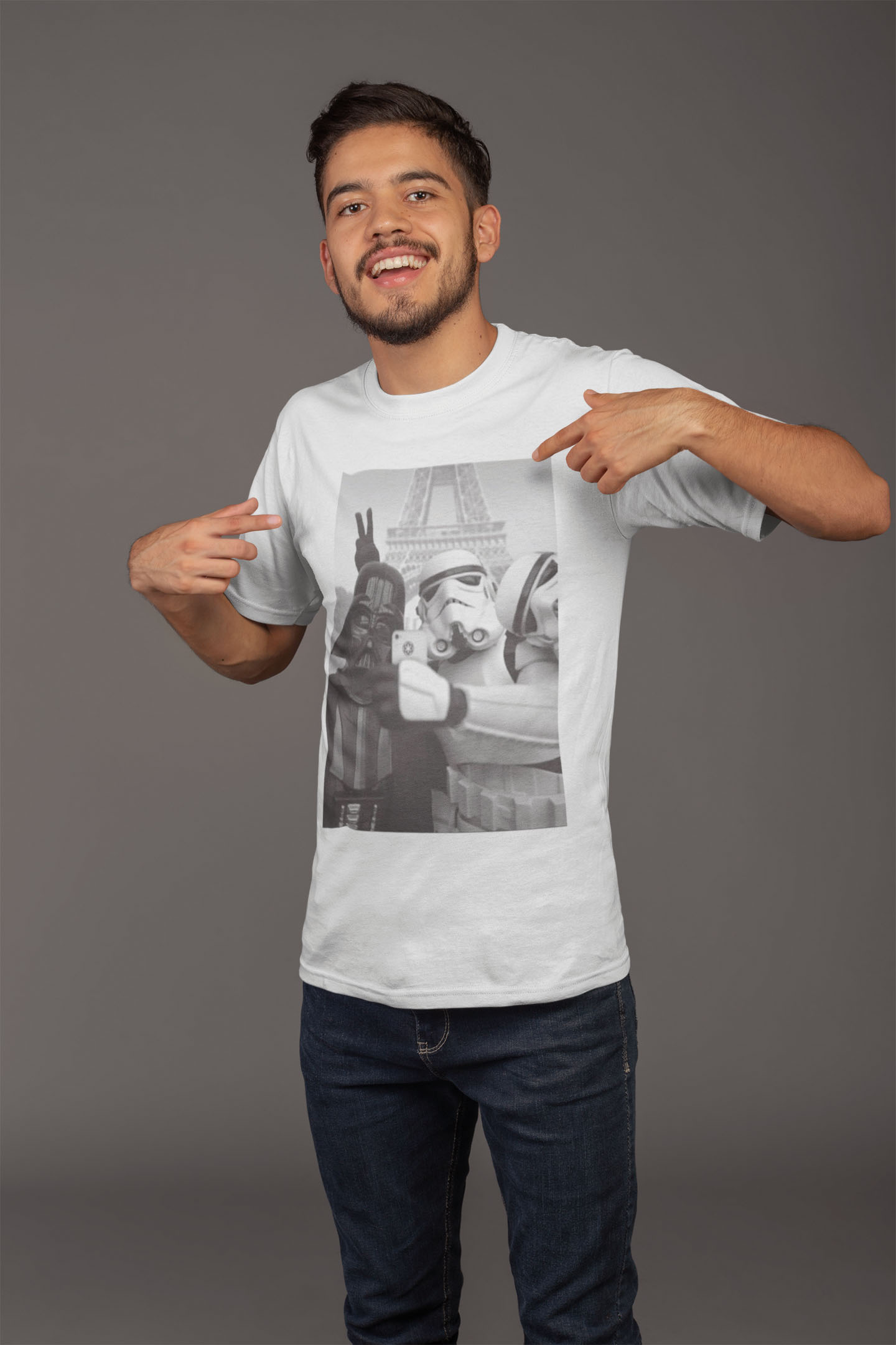 T-shirt blanc pour homme "Selfie à Paris - Star Wars" - MCL Sérigraphie Image de t-shirt blanc pour homme "Selfie à Paris - Star Wars" - MCL Sérigraphie
