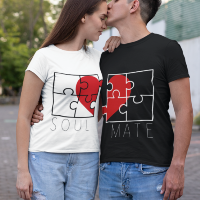 Image de duo de t-shirts blanc femme et noir homme "Soul/Mate" - MCL Sérigraphie