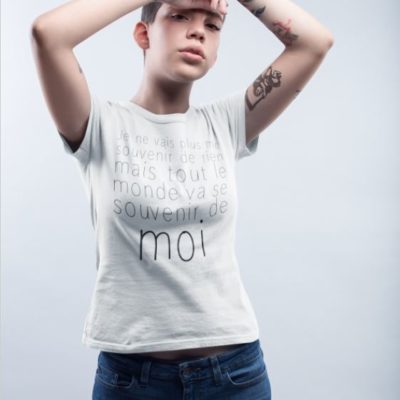 Image de t-shirt blanc femme "Je ne vais plus me souvenir de rien, mais tout le monde va se souvenir de moi" - MCL Sérigraphie