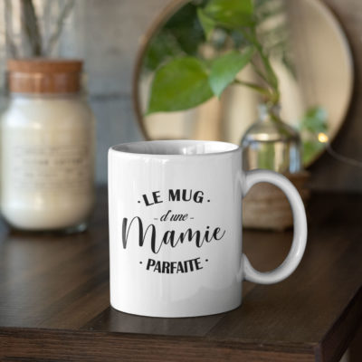 Image de mug "Le mug d'une mamie parfaite"-MCL Sérigraphie