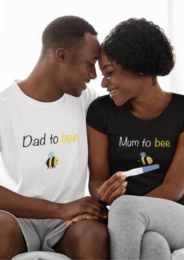 Image de t-shirts duo blanc et noir "Mum to bee/Dad to bee"-MCL Sérigraphie