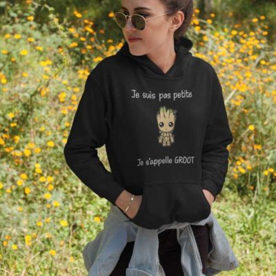 Image de sweat à capuche noir femme "Je suis pas petite je s'appelle Groot"-MCL Sérigraphie