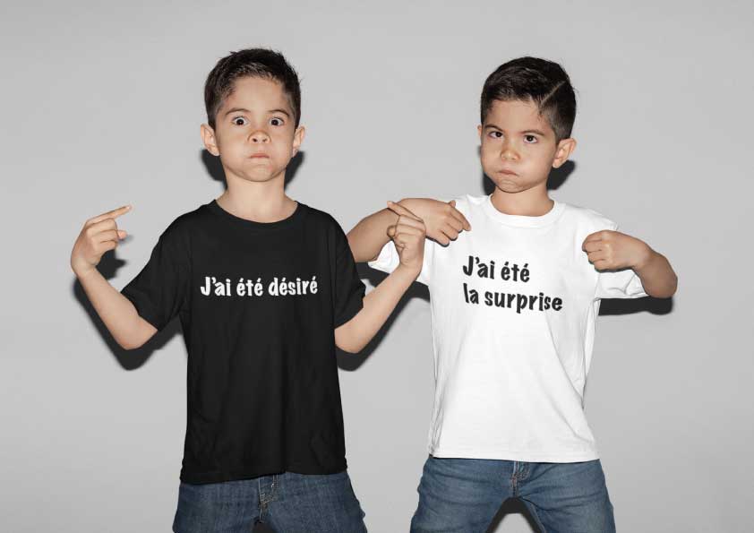 Image de t-shirts duo blanc "J'ai été désiré/J'ai été la surprise "-MCL Sérigraphie Image de t-shirts duo noir et blanc "J'ai été désiré/J'ai été la surprise "-MCL Sérigraphie